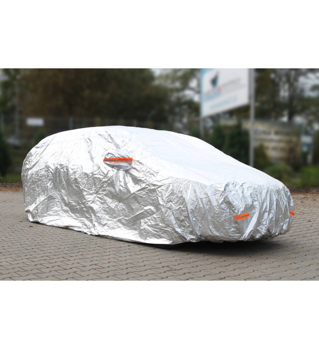 Husa auto cu fermoar argintie ,marime M Husa auto cu fermoar argintie ,marime M