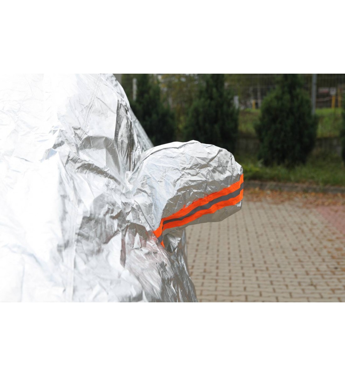 Husa auto cu fermoar argintie ,marime SUV/VAN L Husa auto cu fermoar argintie ,marime SUV/VAN L